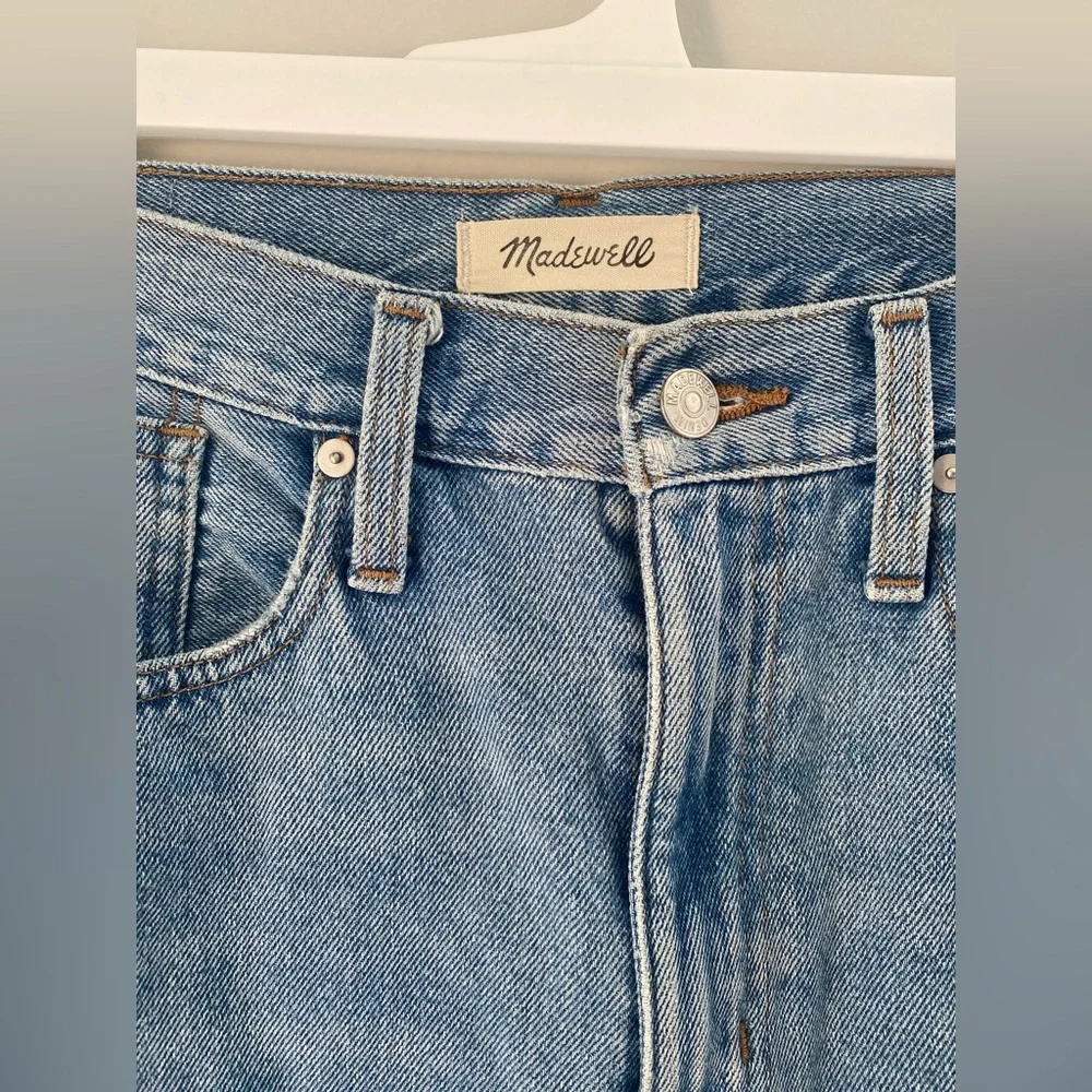 MADEWELL Baggy Straight Jeans in Earlhurst Wash: Ripped Edition - Picture 3 of 7